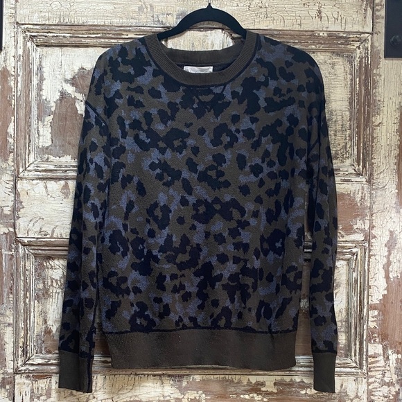 Anthropologie Olive Green/Lavender Animal Print Knit Crewneck Sweater, Size M - Picture 2 of 7